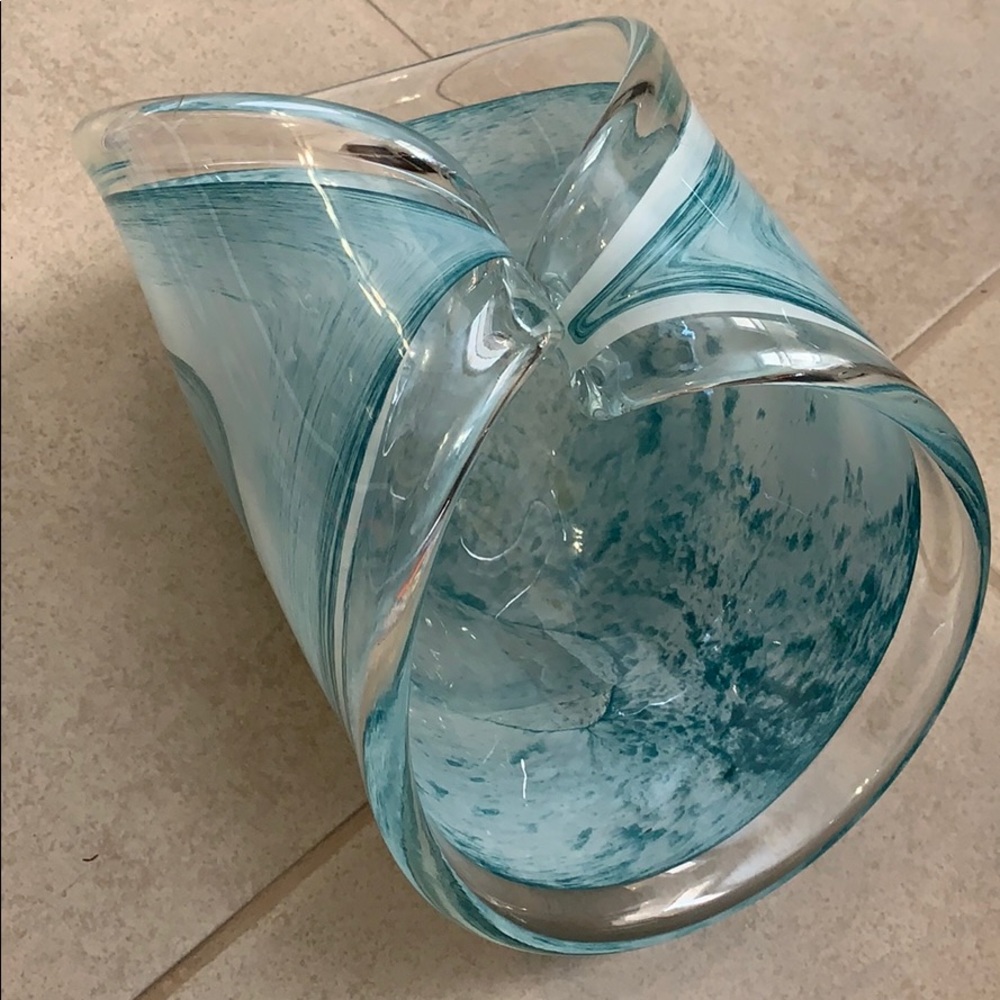 Glass center piece